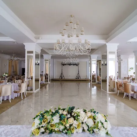 Bacolux Craiovita, Hotel Craiova