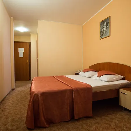 Bacolux Craiovita, Ξενοδοχείο 3*